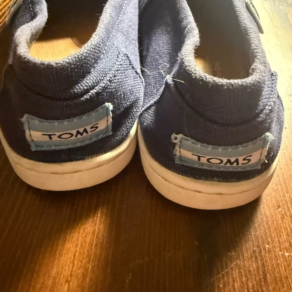 TOMS Kids Navy Canvas Moccasins